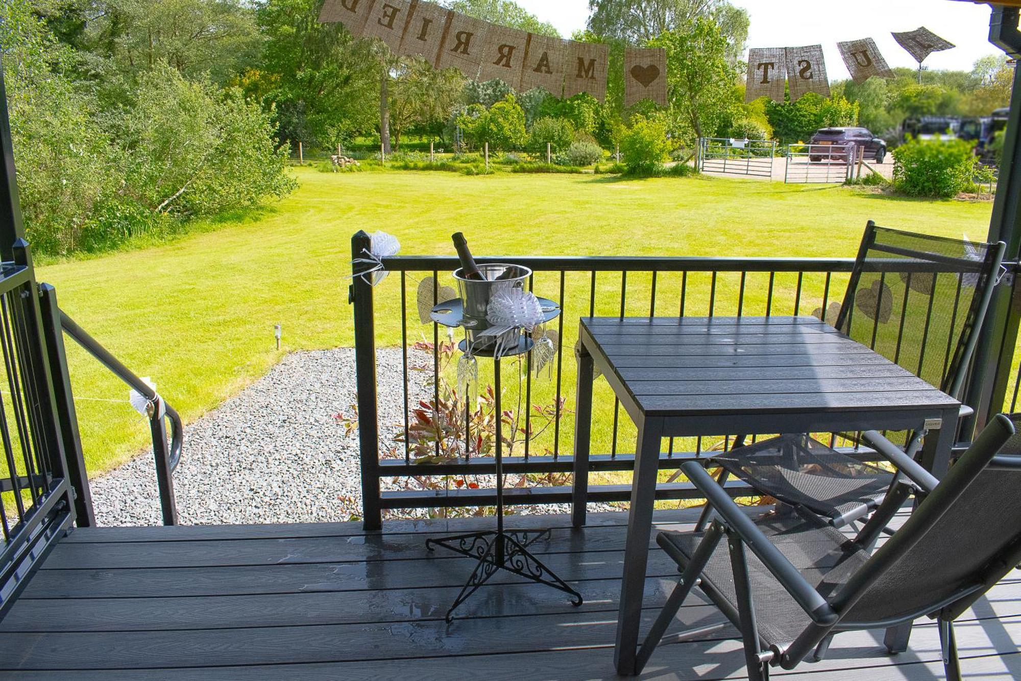 Peppercorn Pod At Beck House Glamping Hotel Salmonby Exterior foto