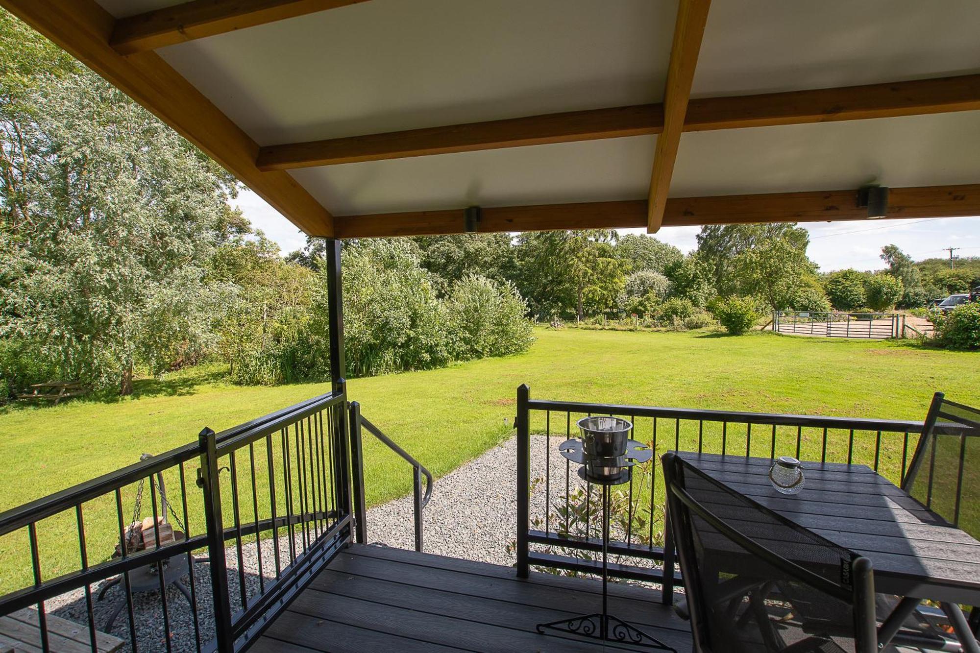 Peppercorn Pod At Beck House Glamping Hotel Salmonby Exterior foto